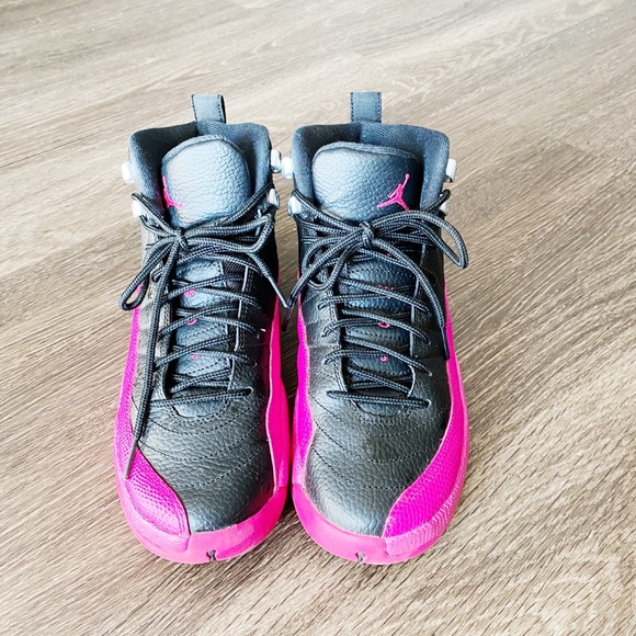 Air Jordan 12 Black Deadly Pink - Picture 2 of 3